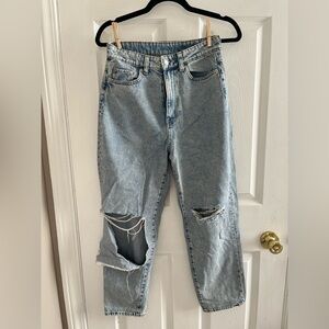H&M distressed mom Jean